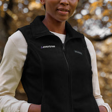 Load image into Gallery viewer, Women’s Columbia fleece vest
